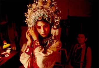 Кадр из фильма-призера фестивала азиатского кино в Довилле "Hong Yan" с сайта bavaria-film-international.de   Кадр из фильма-призера фестивала азиатского кино в Довилле "Hong Yan" с сайта bavaria-film-international.de