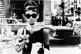 Кадр из фильма "Завтрак у Тиффани", фото с сайта reelclassics.com Кадр из фильма "Завтрак у Тиффани", фото с сайта reelclassics.com