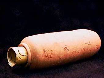 Свиток в сосуде. Фото с сайта umn.edu Свиток в сосуде. Фото с сайта umn.edu