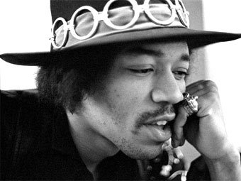 Джими Хендрикс. Фото с сайта 60sfurther.com  Джими Хендрикс. Фото с сайта 60sfurther.com