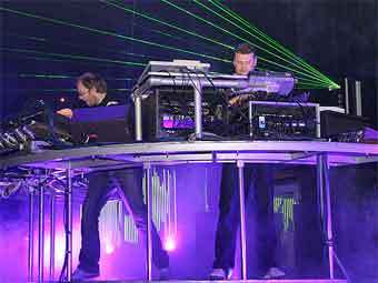 Chemical Brothers. Фото с сайта andrewkendall.com Chemical Brothers. Фото с сайта andrewkendall.com