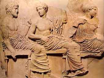 Фрагмент восточного фриза Парфенона. Фото с сайта beloit.edu Фрагмент восточного фриза Парфенона. Фото с сайта beloit.edu