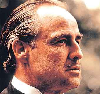 Марлон Брандо в фильме "Крестный отец" Марлон Брандо в фильме "Крестный отец"