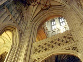 Свод Кентерберийского собора. Фото с сайта wikipedia.org  Свод Кентерберийского собора. Фото с сайта wikipedia.org