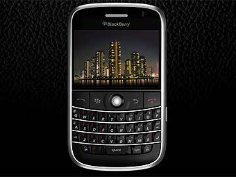  BlackBerry Bold.  - 