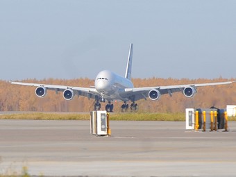 A380  .     "."